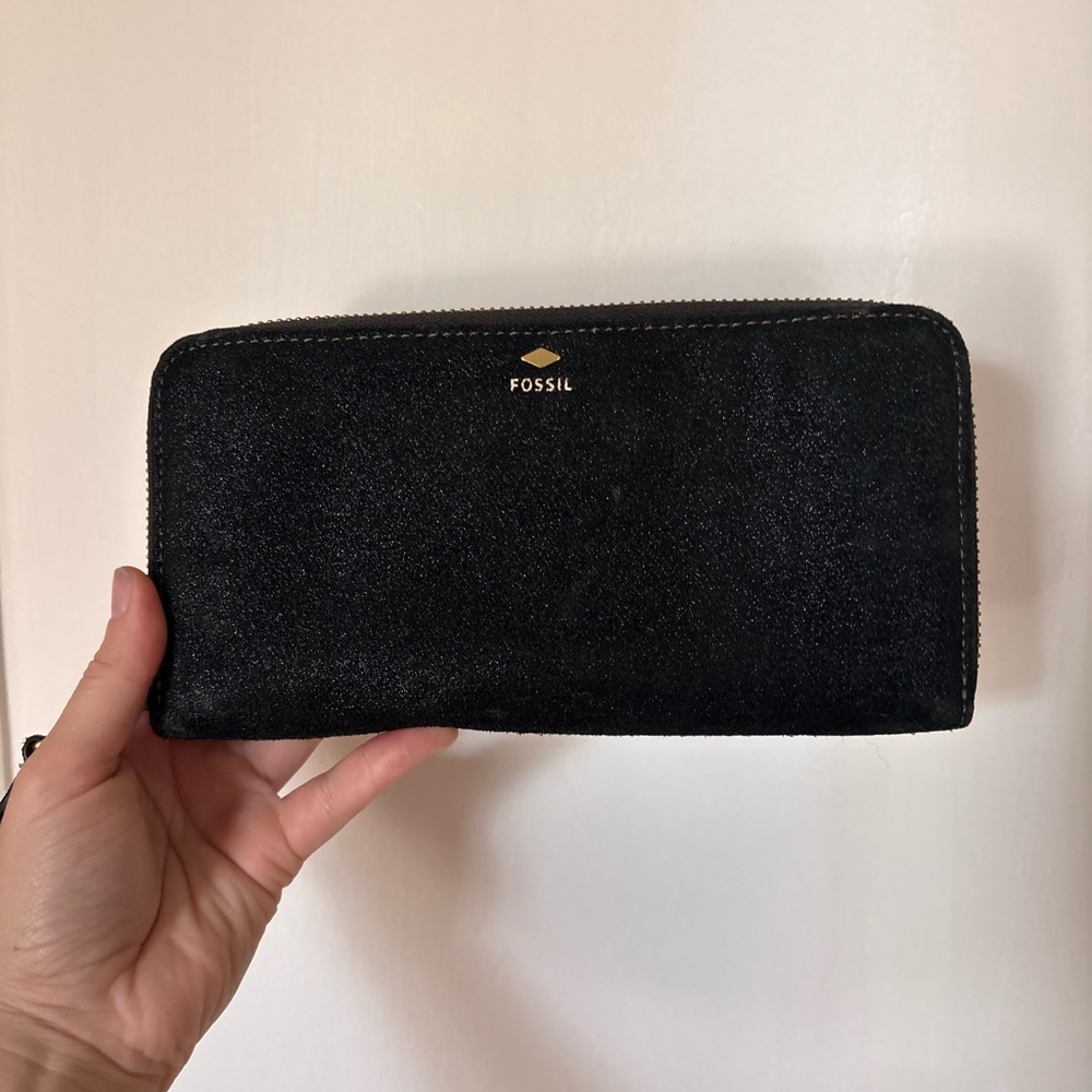 Black fossil wallet